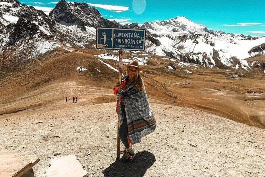 Full Day Small-Group Guided Tour to Rainbow Mountain from Cusco