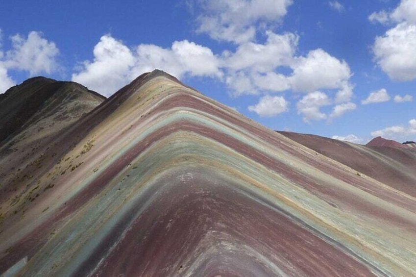 Full Day Small-Group Guided Tour to Rainbow Mountain from Cusco