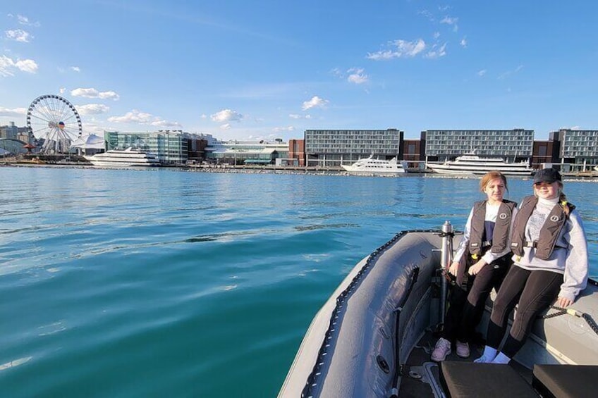 Small-Group Sightseeing Boat Tour in Chicago