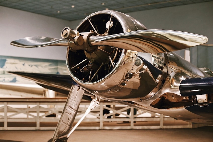 Air & Space & American History - PRIVATE Museum Combo Tour