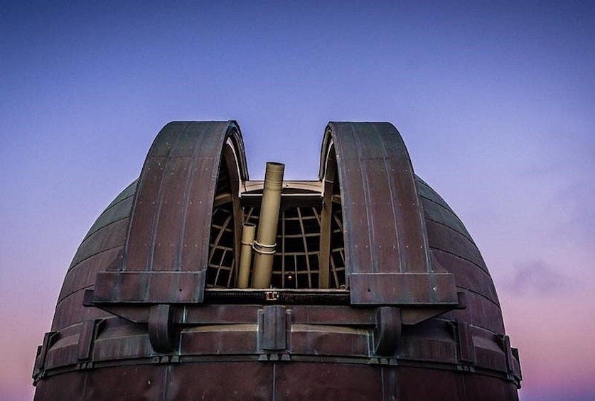 Griffith Observatory Guided Tour and Planetarium Ticket Option