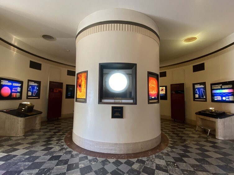 Griffith Observatory Guided Tour and Planetarium Ticket Option