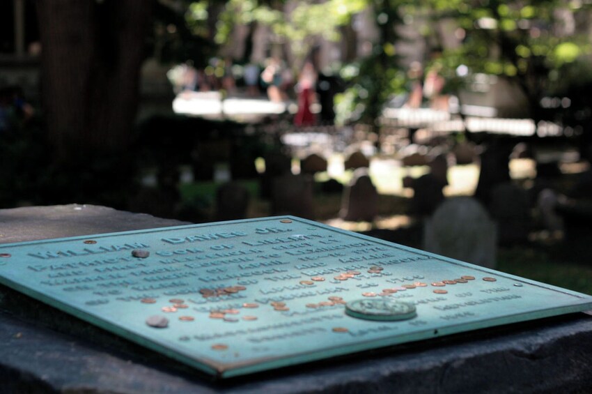 VIP Freedom Trail Tour with Guided Old North Church Crypt