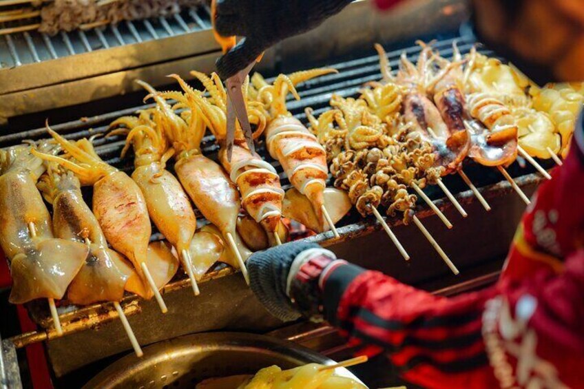 Chinatown Street Food Night Tour by Tuk Tuk in Bangkok