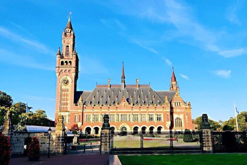 The Hague, Delft and Rotterdam Sightseeing Tour Max.8 Persons