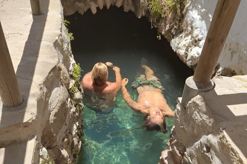 Private Tour to Roman Baths with Natural Sulfur Spring