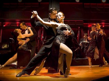 Dîner-spectacle de tango avec transfert semi-privé