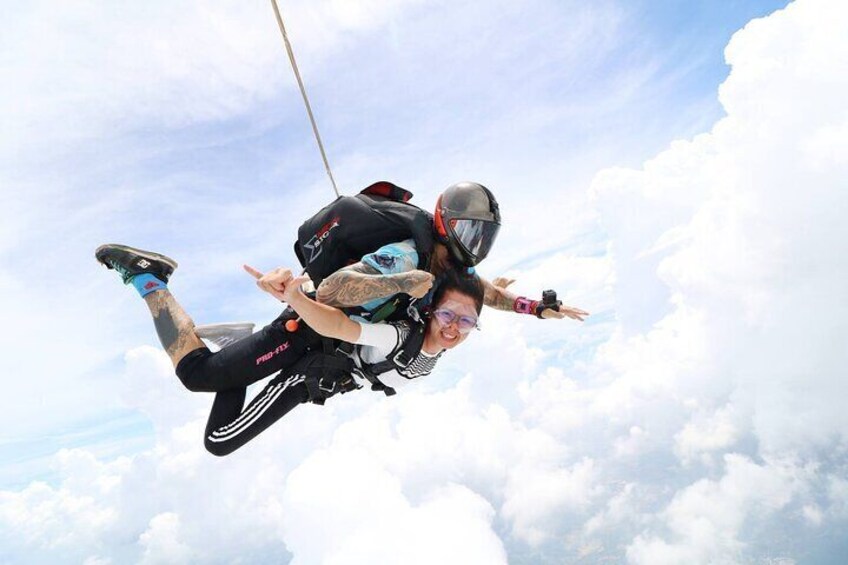 First Jump Tandem Skydive Pattaya Include Pickup Transfer