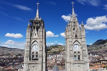 Quito in a Day: Middle of the world - Panecillo Tour