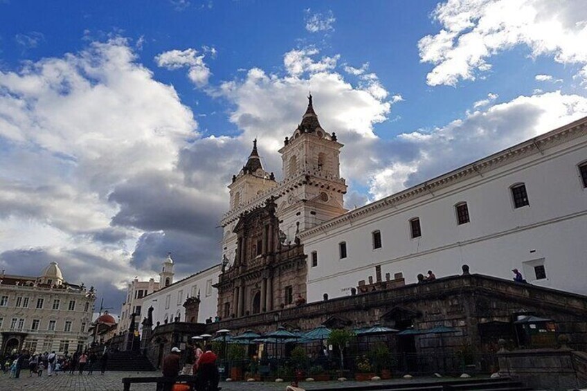 Quito City Tour - Teleferico and Equator Line full day