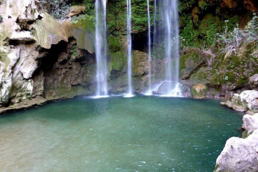 Excursion to the waterfalls of Akchour