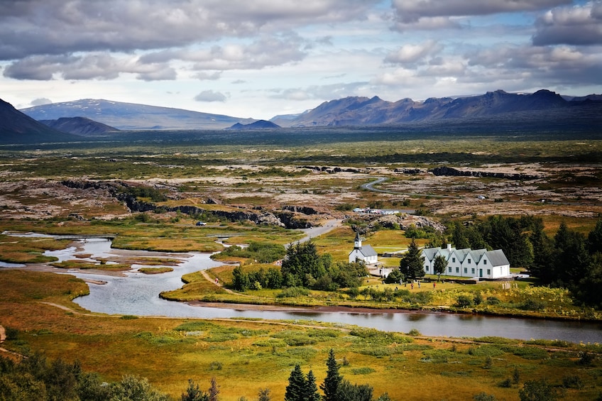 Landscape view of Þingvallavatn Lake in Iceland