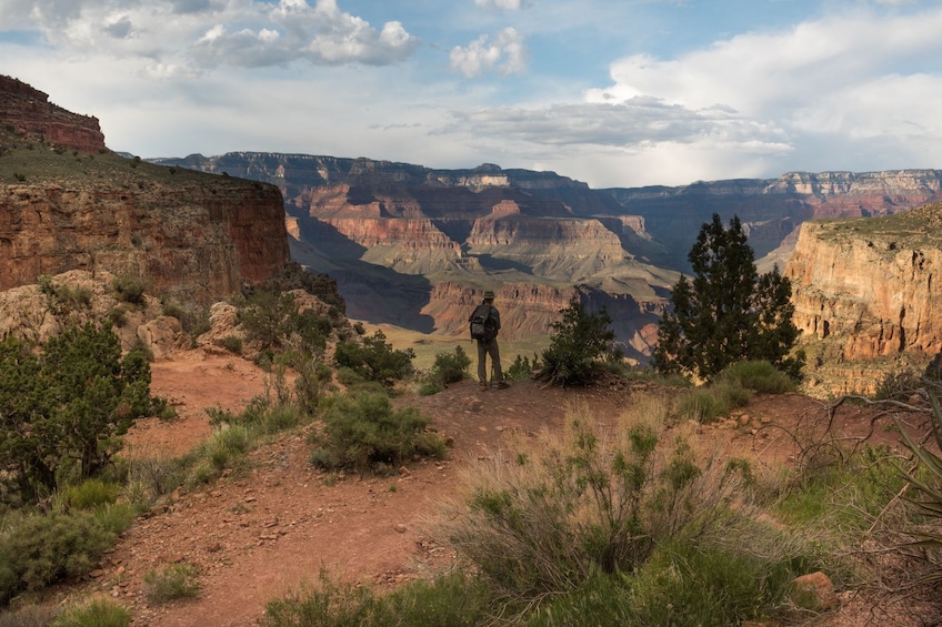 The Grandeur of the Grand Canyon: a Self-Guided Driving Audio Tour
