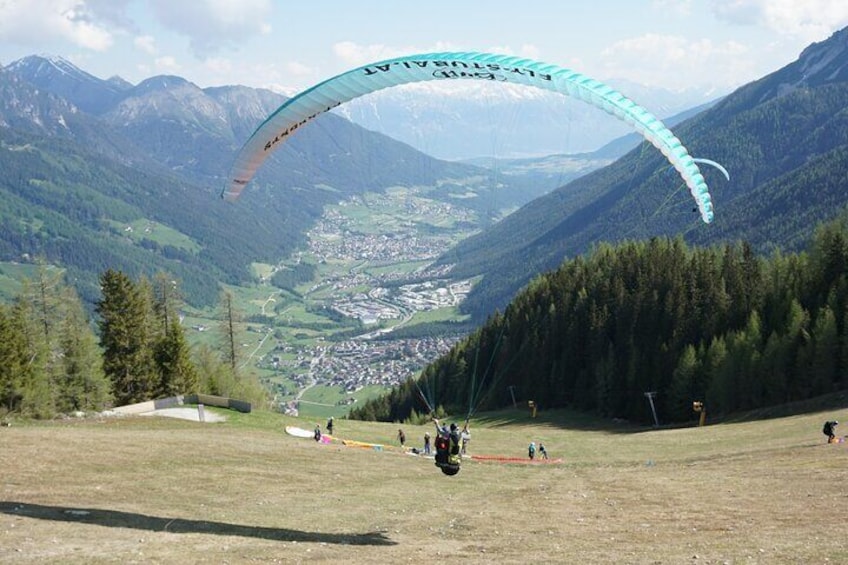 Tandem paragliding in Neustift im Stubaital (high-altitude Elfer lifts)