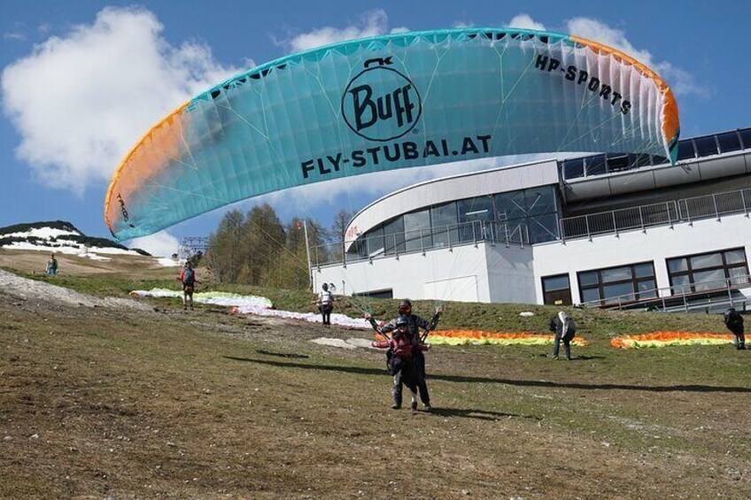 Tandem paragliding in Fulpmes in the Stubaital (Schlick high-altitude flight)