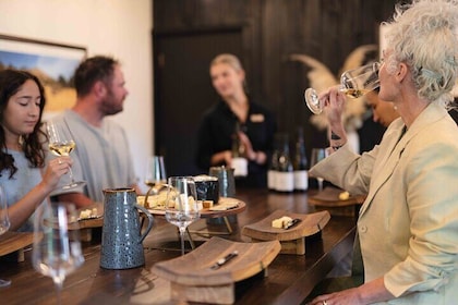 Gibbston Valley Wines - Wine & Cheese Tour