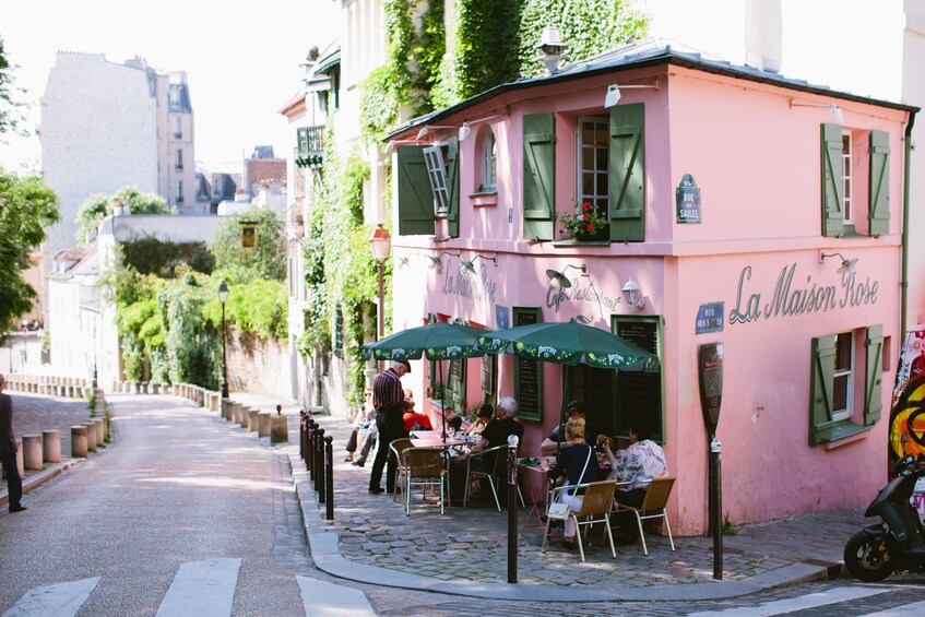 La Maison Rose, Paris a Montmartre Restaurant 