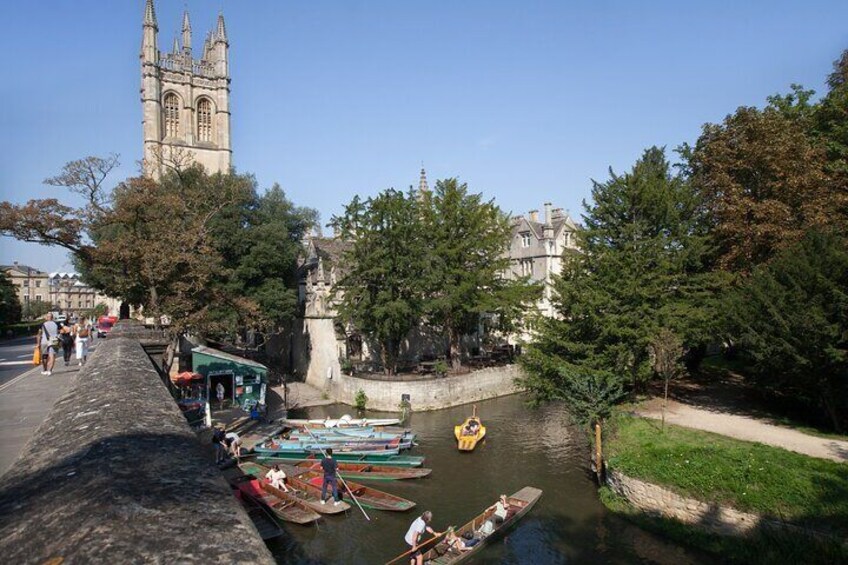 Private | Oxford University Punting Tour Led By University Students