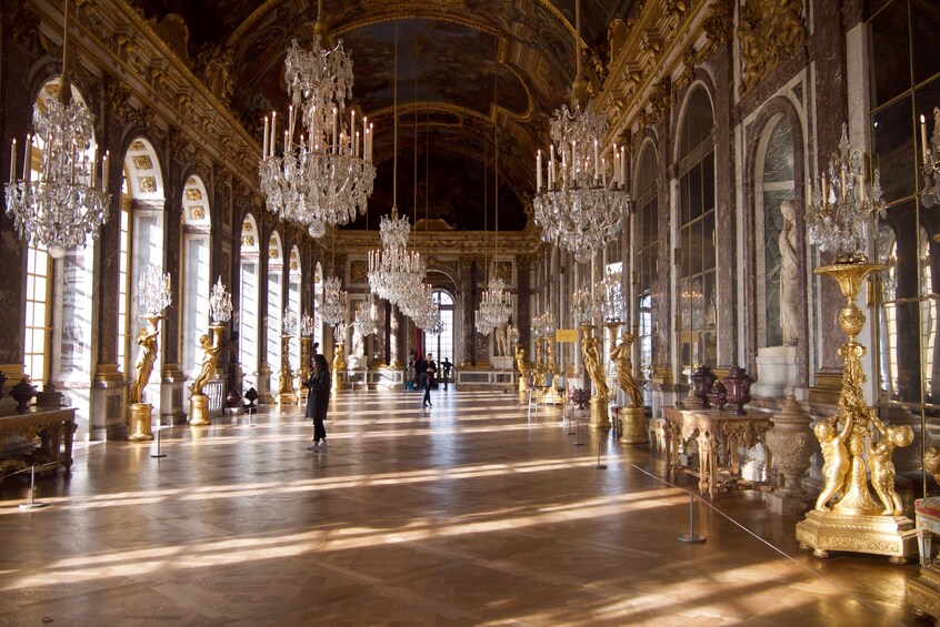 Versailles Palace & Gardens Tour with Gourmet Lunch