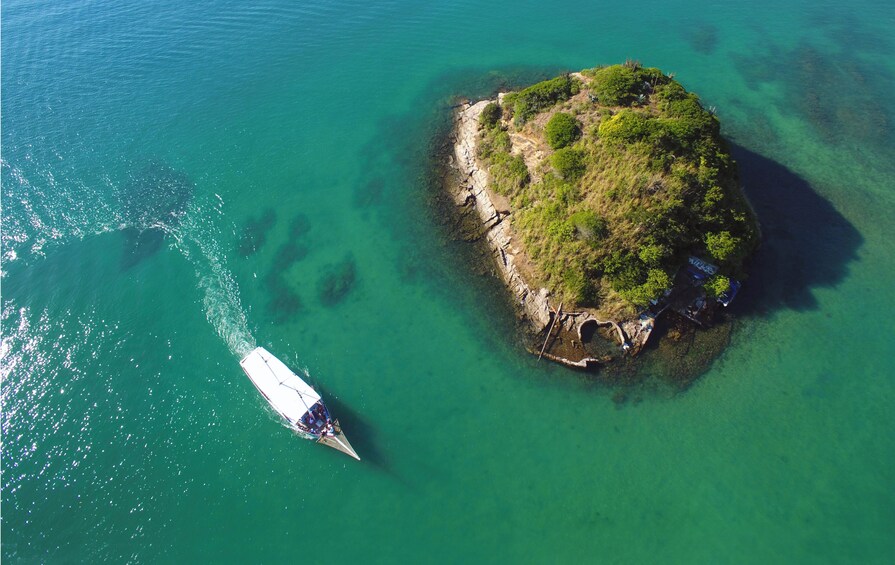 Búzios with Schooner Cruise, Trolley City Tour & Lunch – From Búzios