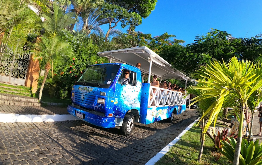 Búzios with Schooner Cruise, Trolley City Tour & Lunch – From Búzios