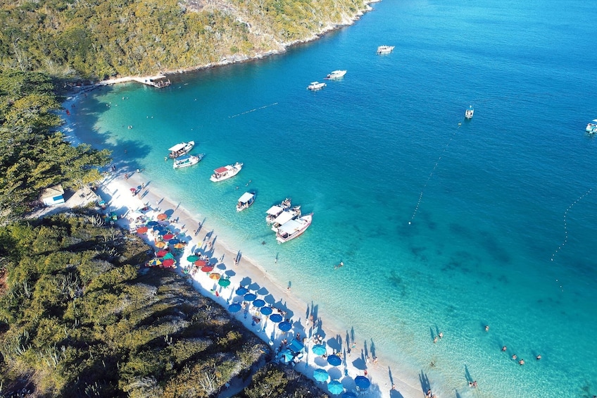 Full Day in Arraial do Cabo with Boat Tour and Lunch - From Búzios