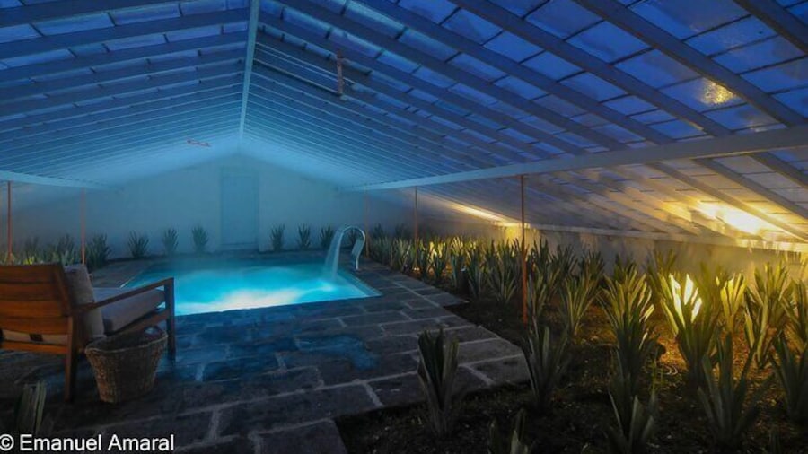 Hot Water Pool Bath Inside Pineapple Plantation & Dinner