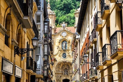San Sebastian Identity Mystery Tour and Exploration Game