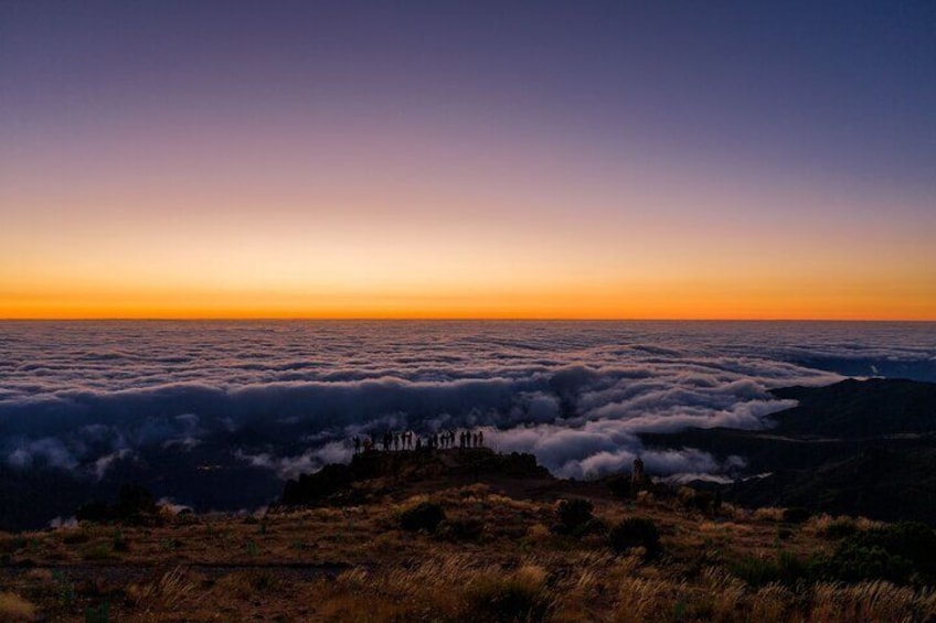 Transfer Self-Guided Sunrise Hike from Pico do Arieiro to Pico Ruivo