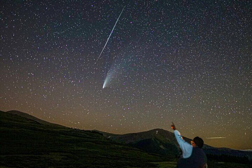 Capture astronomical events like comets and meteors. 