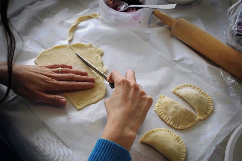 Catania Home Cooking: Pistachio Ravioli, Casereccie, gnocchetti & Wine