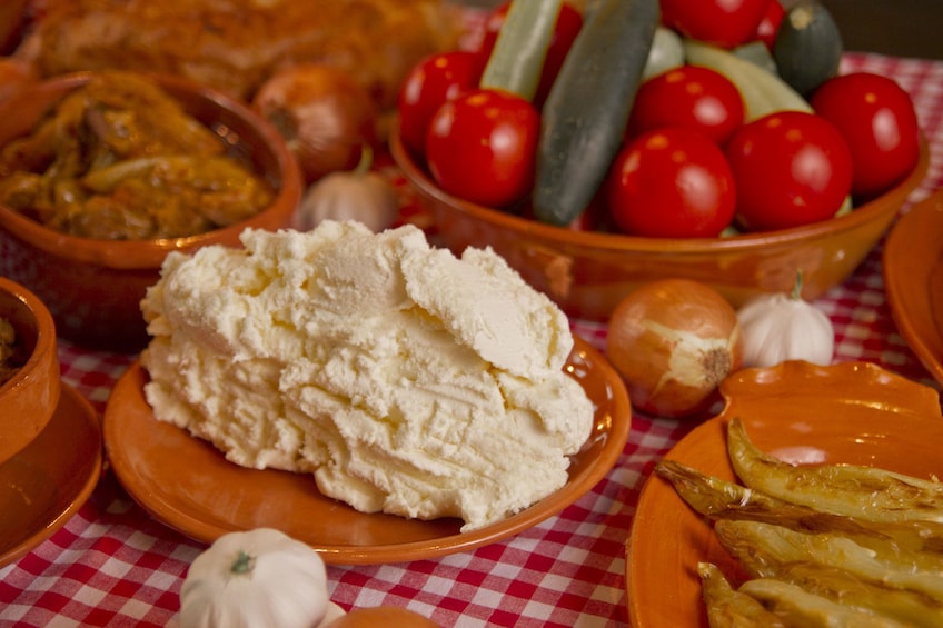 Soft cheese and vegetables for a cooking class in Palermo