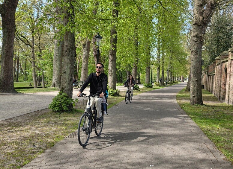 Picture 1 for Activity Bruges by bike with family and friends!