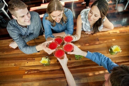 Tour de comida gourmet con cócteles artesanales