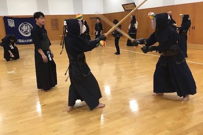 2-Hour Kendo Experience with English Instructor In Osaka Japan