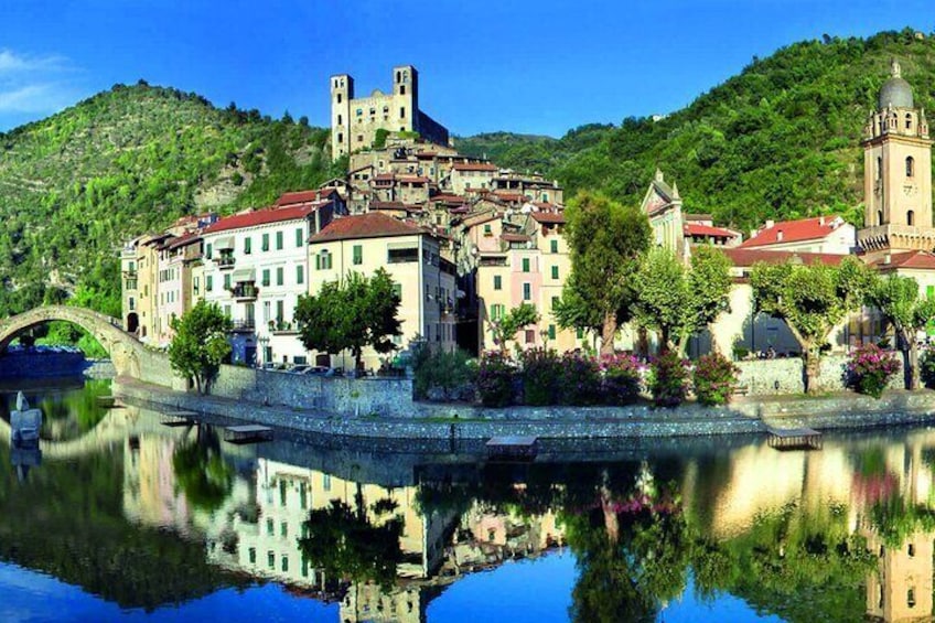 Italian Market and Dolceacqua Half-day from Nice small-group Tour