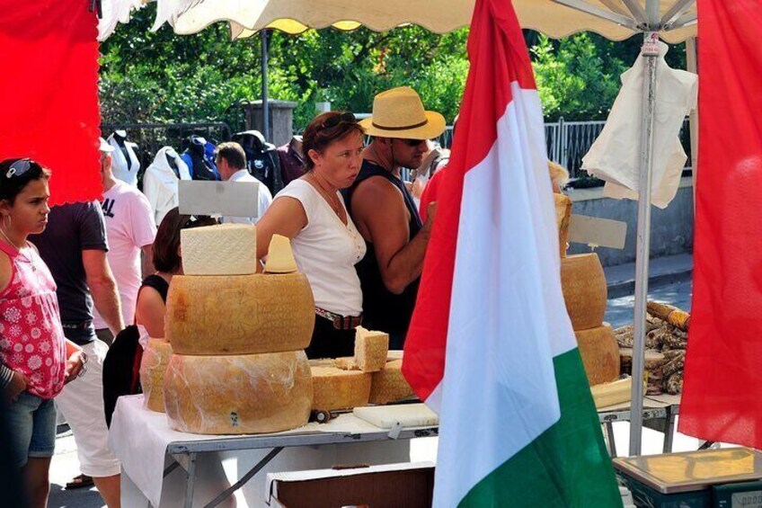 Italian Market and Dolceacqua Half-day from Nice small-group Tour