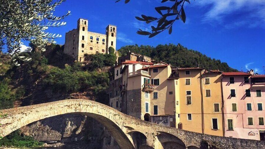 Italian Market and Dolceacqua Half-day from Nice small-group Tour