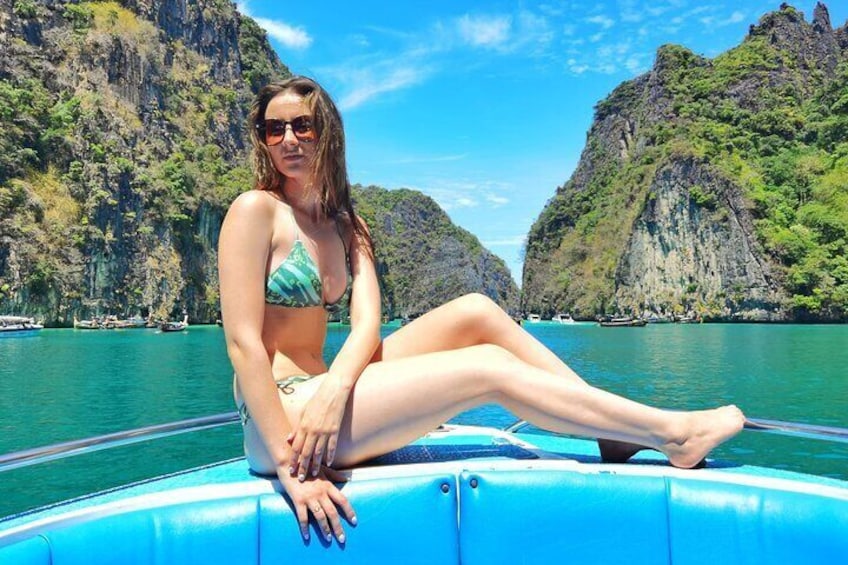 Deluxe Tour Before Sunset At Phi Phi Islands