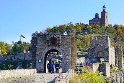 Day Trip to Bulgaria and Veliko Tarnovo from Bucharest