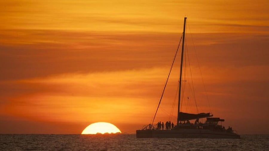 Marlin Del Rey Sunset Cruise from Tamarindo
