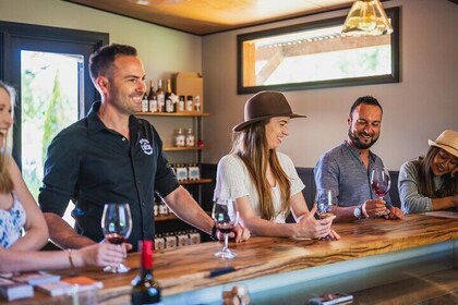 Ultimate Bickley Valley: Wine, Gin & Cider Tour - Premium Small Group Exper...