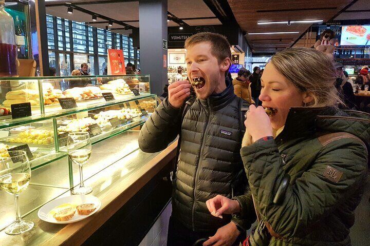 Bilbao Immersion Tour with Pintxos & Drinks 