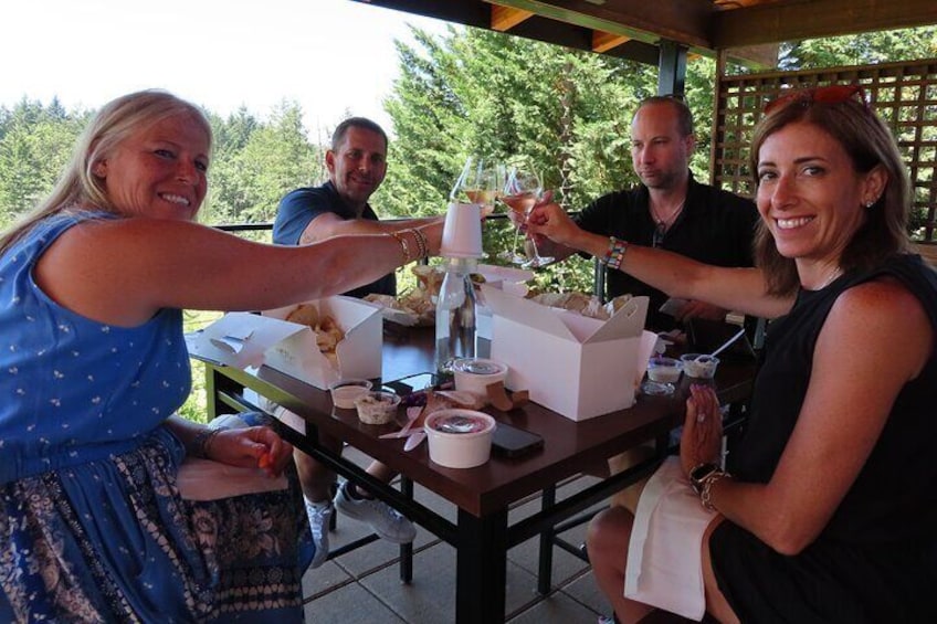 Time to sip and enjoy lunch. Cheers!