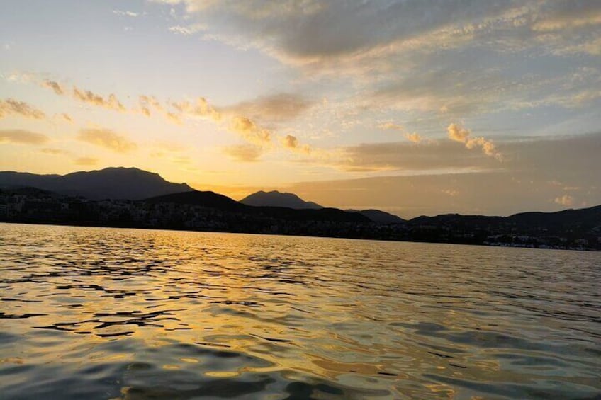 2-hour Private Sunset Tour with Skipper in Agios Nikolaos