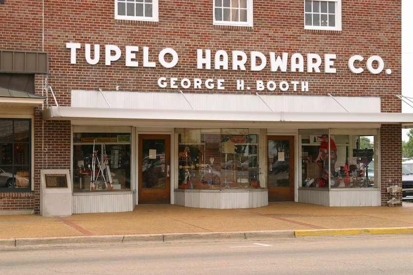 Exterior of Tupelo Hardware