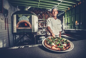 Sorrento: 3-Hour Traditional Neapolitan Pizza Show & Tasting