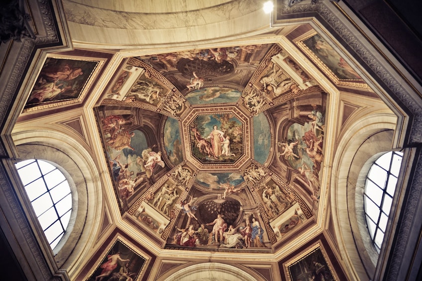 Skip-the-Line: Vatican Museums & St. Peter's Tour with Pickup