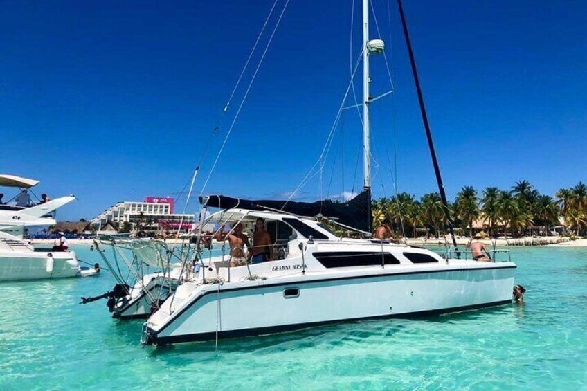 Private Catamaran Day/Sunset Afternoon 