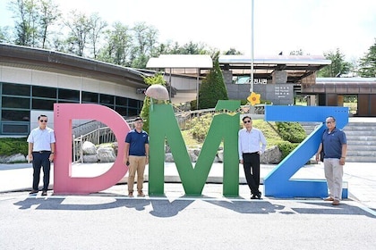 Exclusive Private DMZ Tour & War Memorial Hall or Suspension Bridge(No Shop...